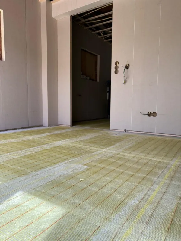 Elektrische vloerverwarming levensloopbestendige woning garage