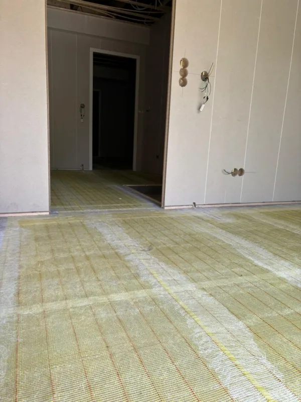 Elektrische vloerverwarming levensloopbestendige woning garage